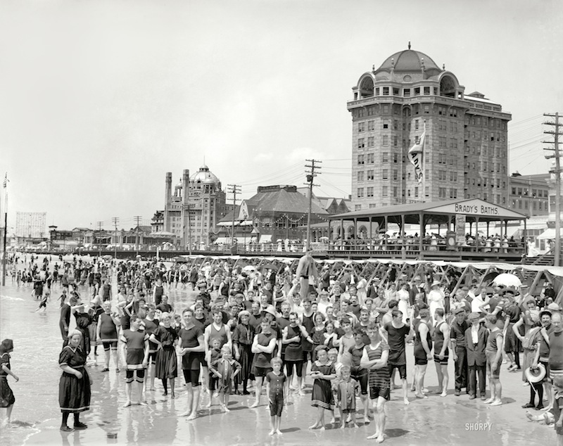 Illustration for article titled Century-Old Photos of the U.S. Take Us Back to the Industrial Age